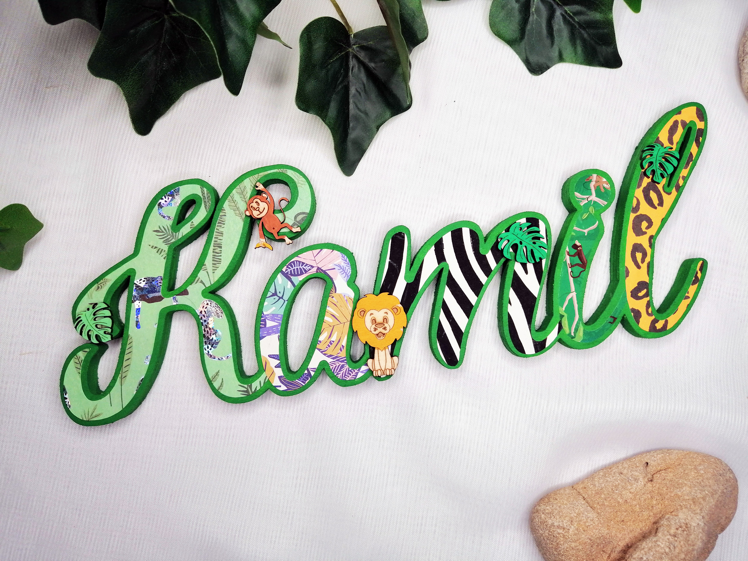 Prénom en bois Kamil thème Safari Savane