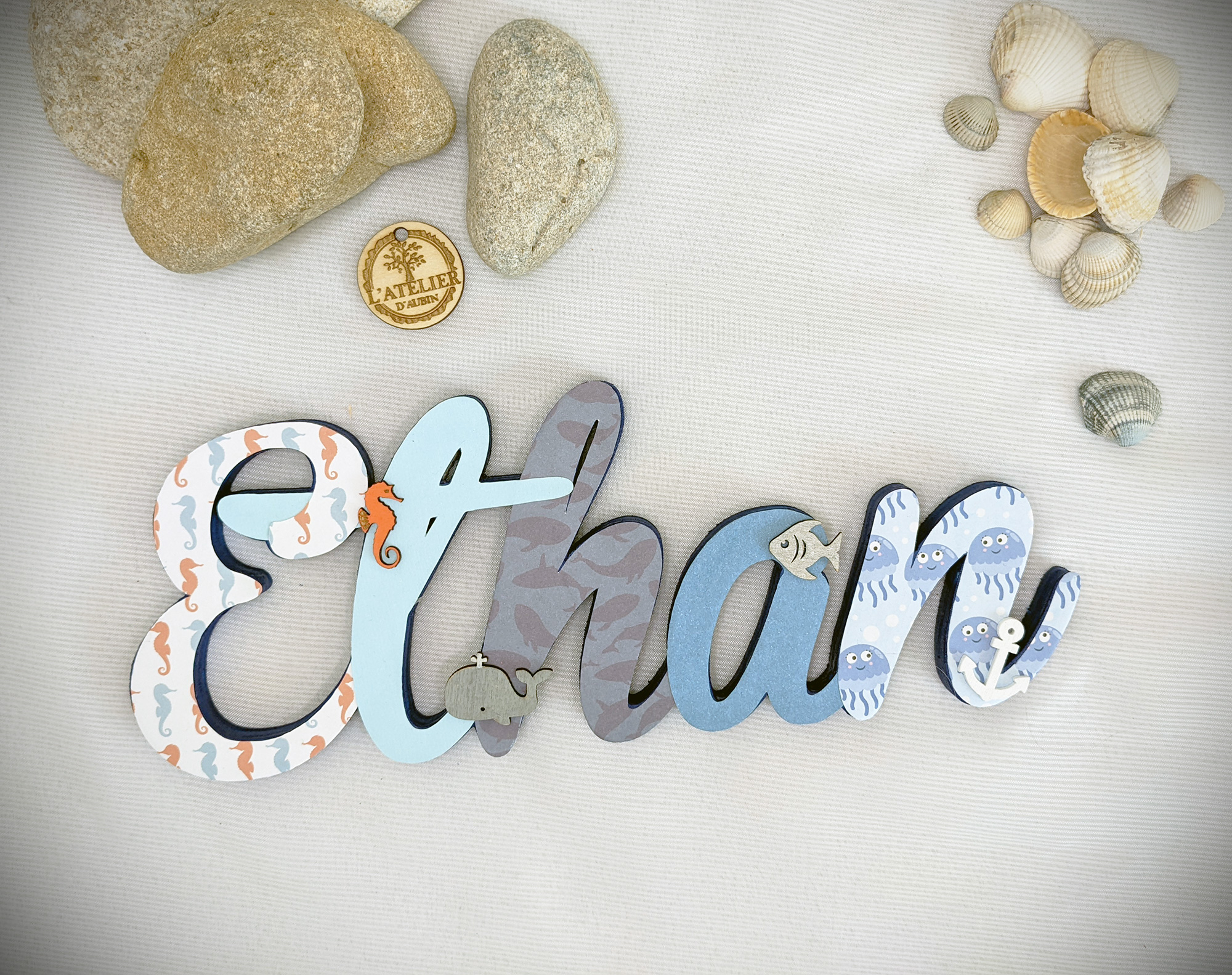 Prénom en bois Ethan Océan