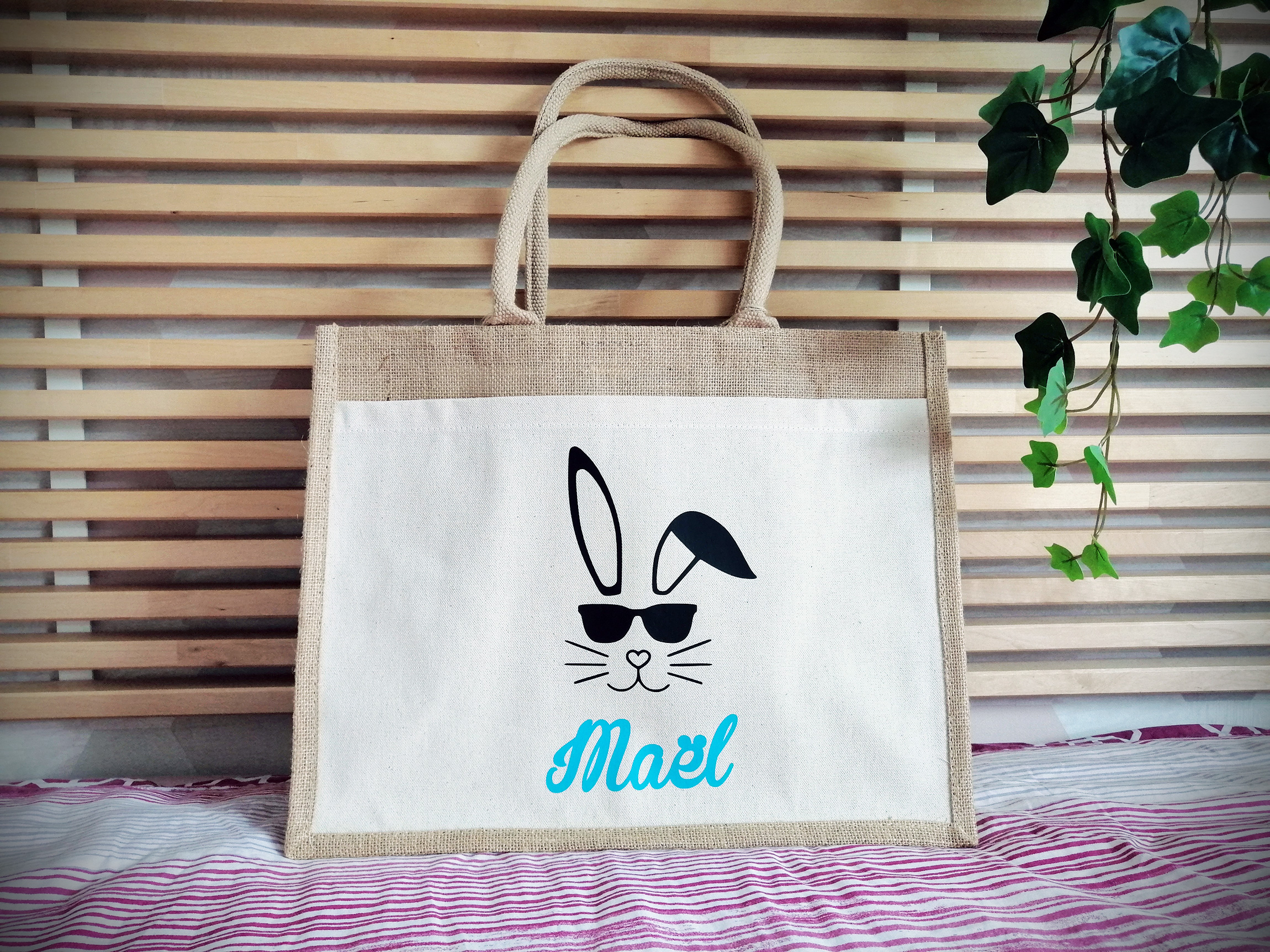 Sac en jute avec lapin et prénom personnalisé