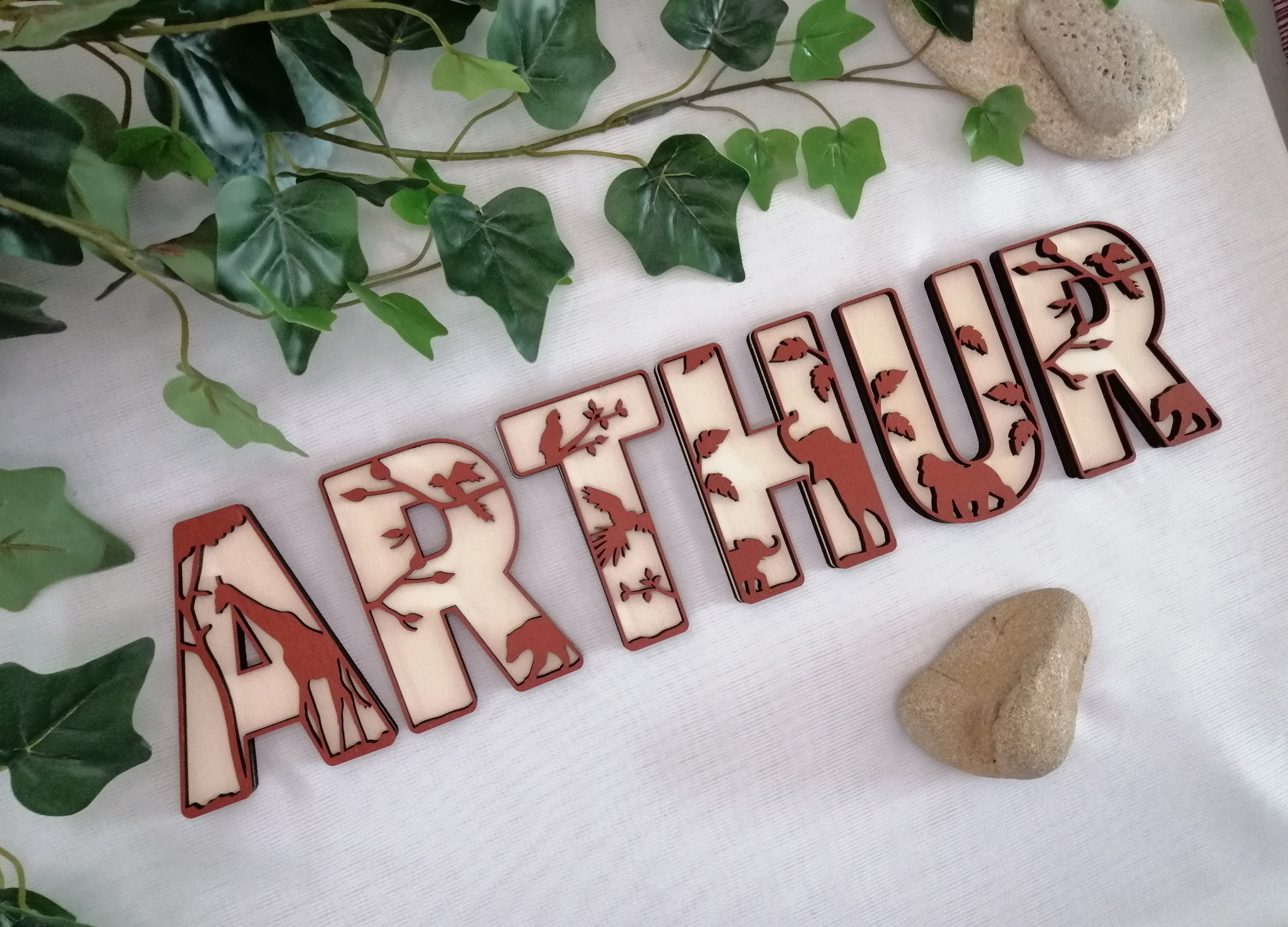 lettre-prenom-bois-relief-3D-jungle-savane-arthur