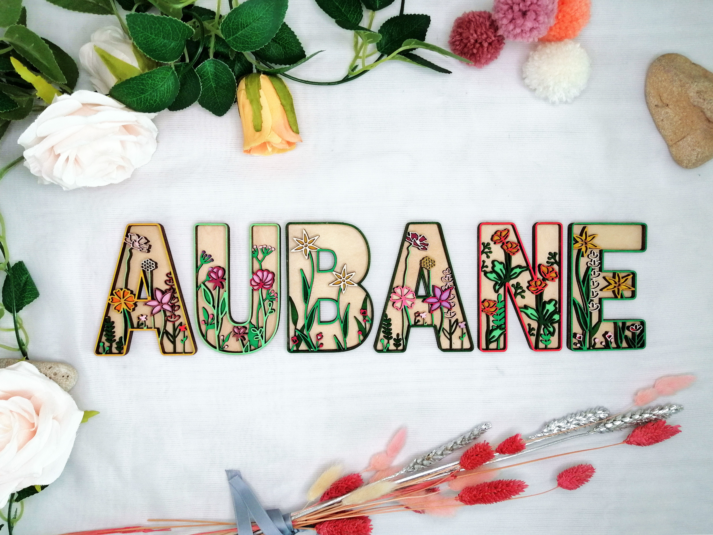 Lettre en bois en relief - Fleurs & Printemps